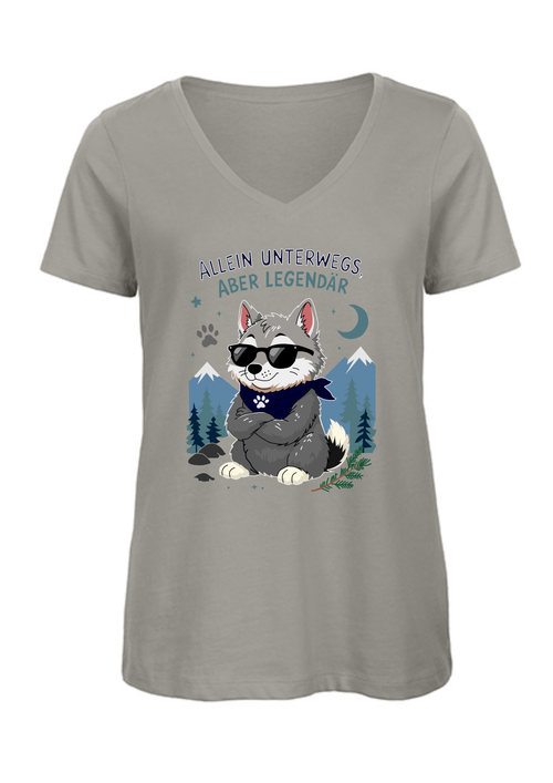 Allein unterwegs, aber legendär - Wolf | Damen T-Shirt V-Ausschnitt
