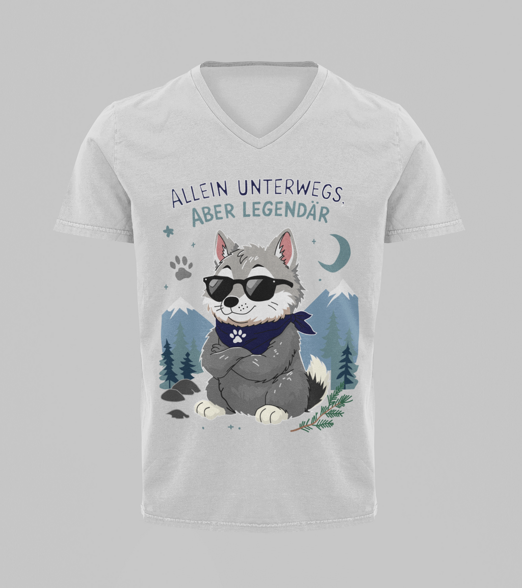 Allein unterwegs, aber legendär - Wolf | T-Shirt Herren V-Ausschnitt