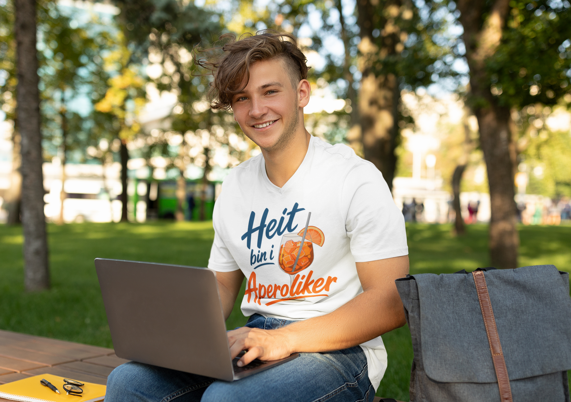 Heit bin i Aperoliker | T-Shirt Herren V-Ausschnitt